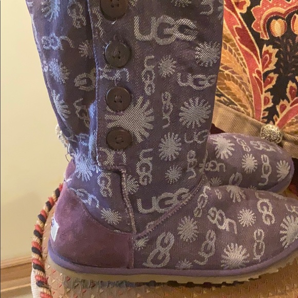 COPY - Blue Jean 💙 Uggs - Picture 2 of 6